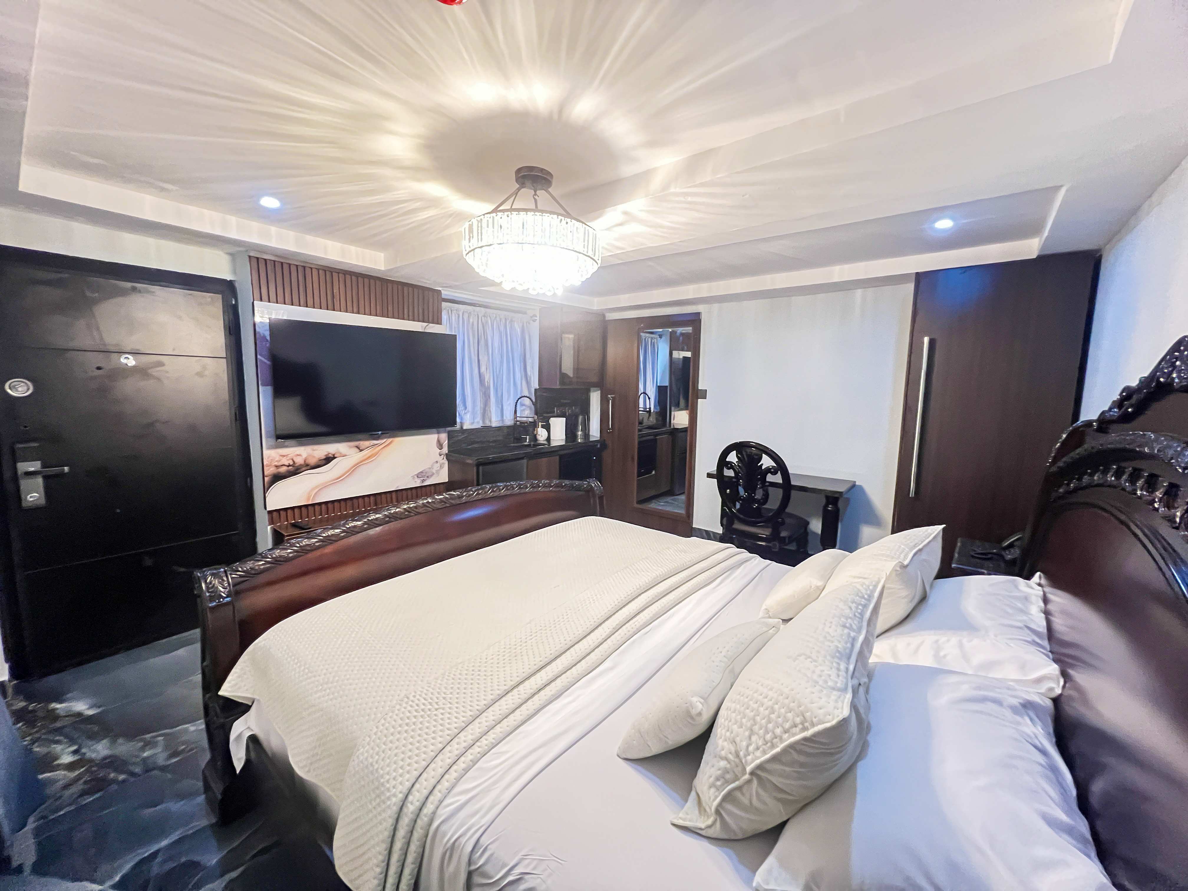 Our Rooms and Suites Deluxe Standard