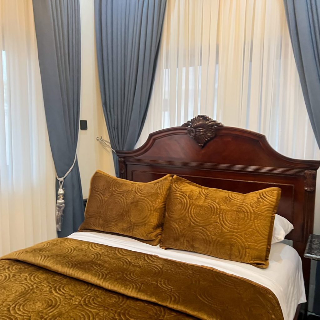Deluxe Superior Deluxe Superior at AfriBella Luxury Suites, Kumasi, Ghana, photo 2